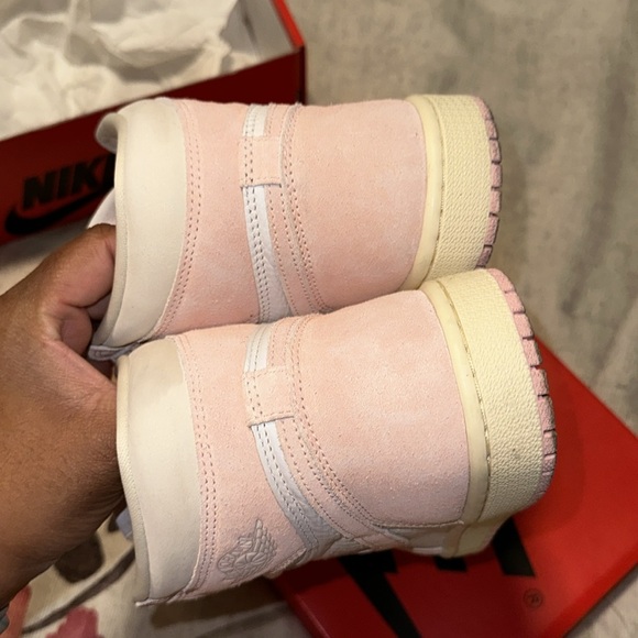 Jordan 1 Retro Hi OG - Picture 7 of 13